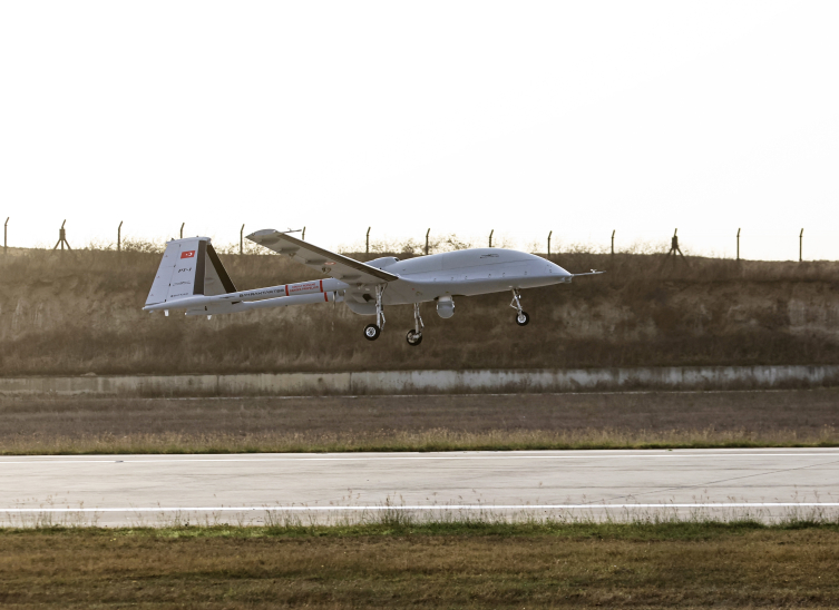 Bayraktar TB3 gökyüzüyle buluştu